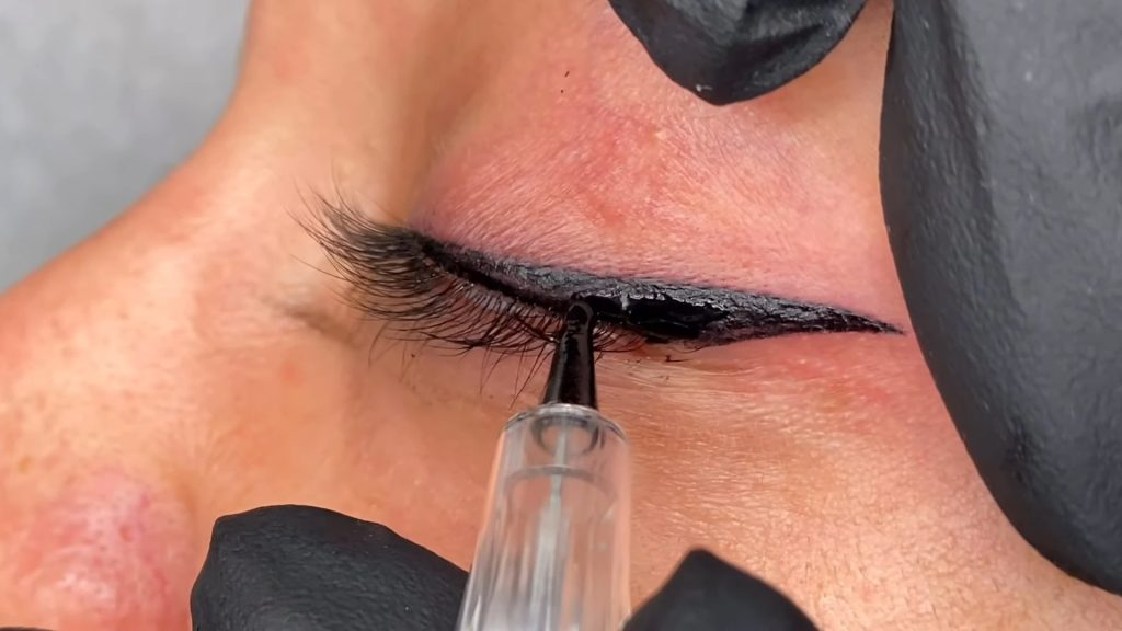 Can Permanent Eyeliner Damage Your Eyes